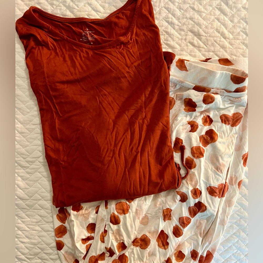 Pajama Set with Pants and 3/4 Sleeve Shirt